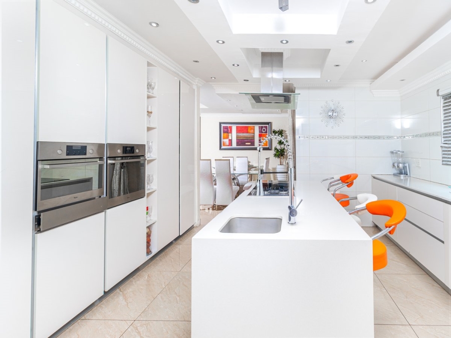 4 Bedroom Property for Sale in Xanadu North West